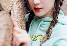 迪丽热巴俏皮写真女手机壁纸-美图岛