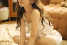 长腿美女模特丰满性感私房写真-美图岛