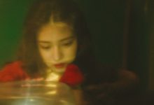 [YITUYU艺图语]2022.06.25 发光的发丝，三角梅瀑布下的女神 姝雯同学[54+1P／853MB]-美图岛