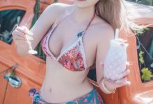 鹿八岁baby – NO.144 粉色泳衣-美图岛